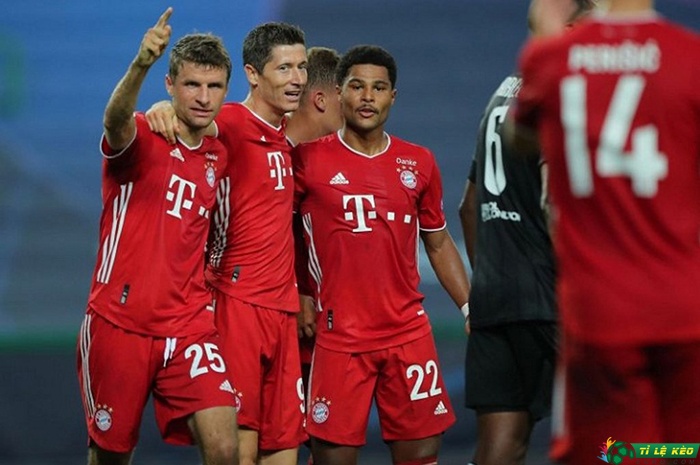 Robert Lewansowki Và Thomas Muller đạt Các Cột Mốc Quan Trọng 9422