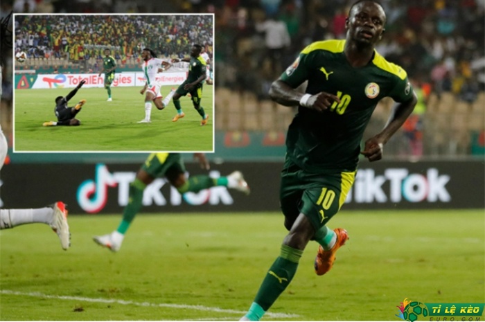 Senegal đạt tám cuối cùng khi Mane ghi bàn nhưng bị chấn thương đầu
