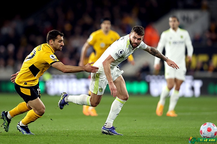 Wolves 2-3 Leeds