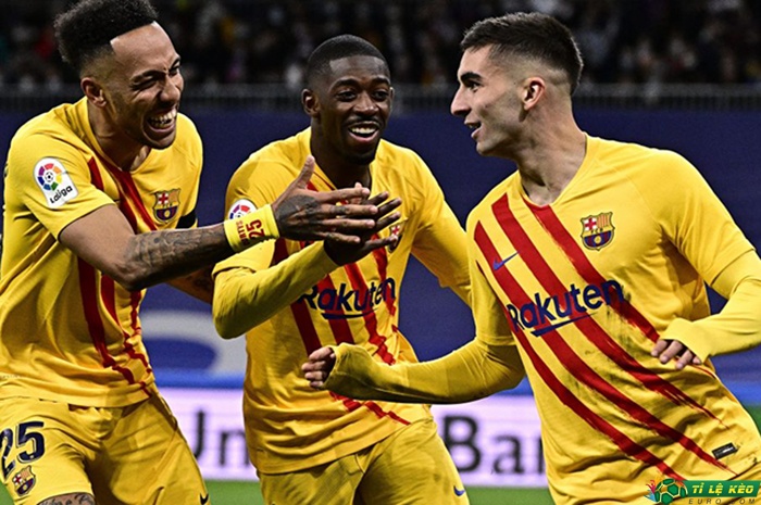 Barcelona làm bẽ mặt Real Madrid