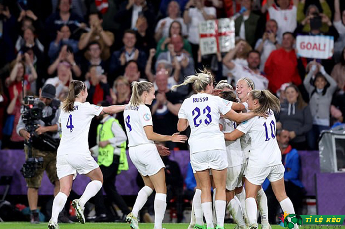 nữ Anh lọt vào chung kết Euro 2022