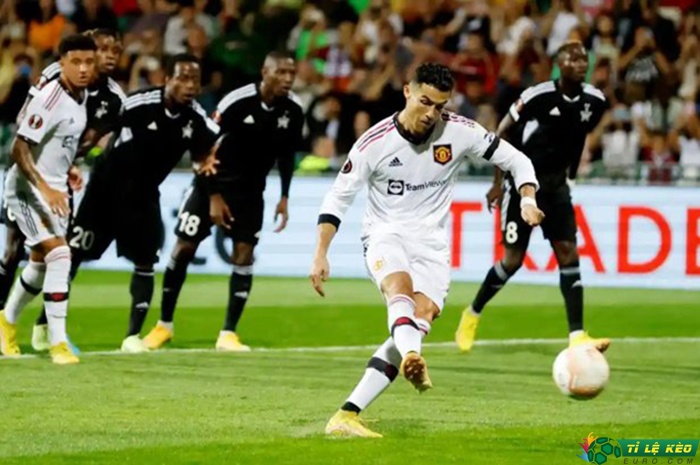 Cristiano Ronaldo ghi bàn thắng đầu tiên