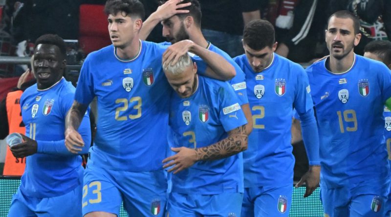 Ý tiến vào trận chung kết Nations League, trong khi Anh xuống hạng
